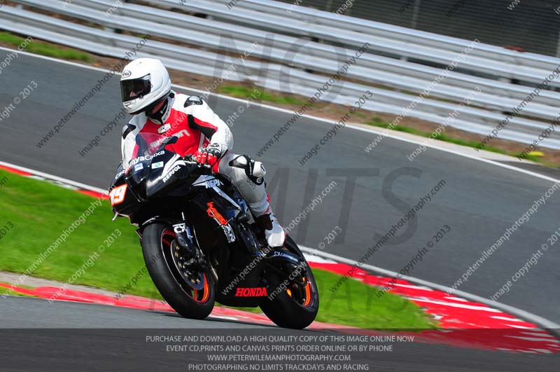 enduro digital images;event digital images;eventdigitalimages;no limits trackdays;oulton no limits trackday;oulton park cheshire;oulton trackday photographs;peter wileman photography;racing digital images;trackday digital images;trackday photos