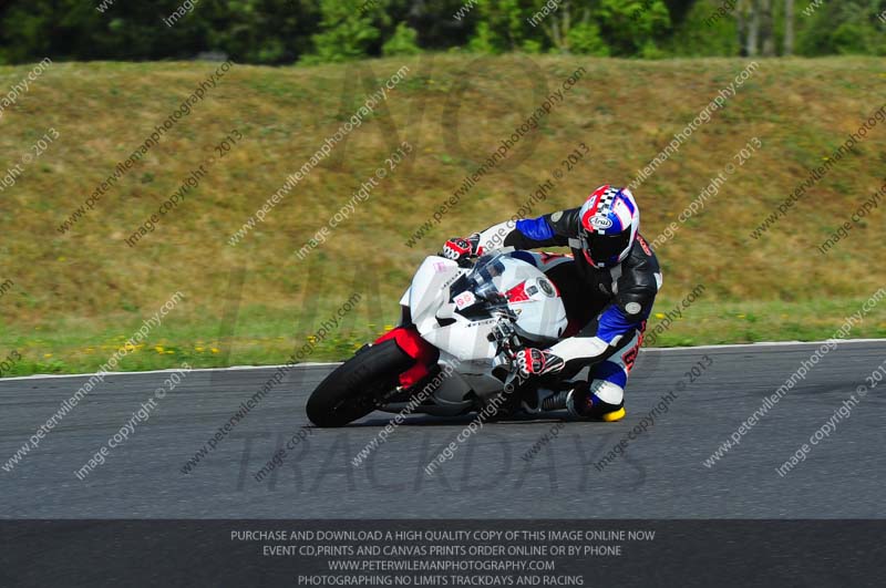 anglesey photographs;bedford no limits trackday;bedford trackday photographs;enduro digital images;event digital images;eventdigitalimages;no limits trackdays;peter wileman photography;racing digital images;trac mon;trackday digital images;trackday photos;ty croes