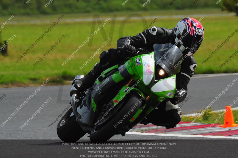 anglesey photographs;bedford no limits trackday;bedford trackday photographs;enduro digital images;event digital images;eventdigitalimages;no limits trackdays;peter wileman photography;racing digital images;trac mon;trackday digital images;trackday photos;ty croes