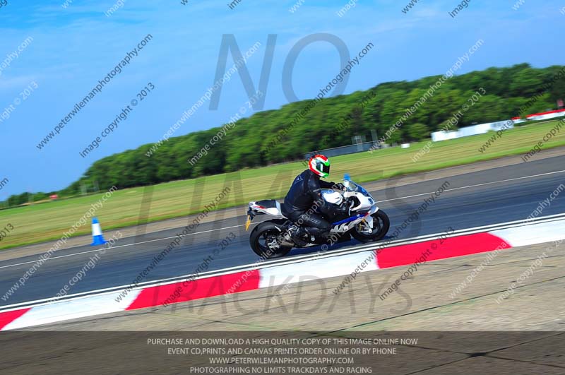 anglesey photographs;bedford no limits trackday;bedford trackday photographs;enduro digital images;event digital images;eventdigitalimages;no limits trackdays;peter wileman photography;racing digital images;trac mon;trackday digital images;trackday photos;ty croes