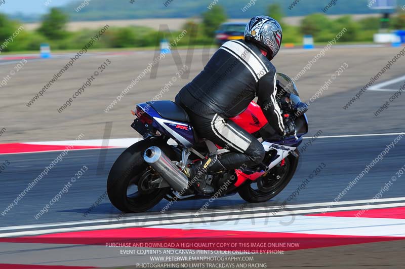 anglesey photographs;bedford no limits trackday;bedford trackday photographs;enduro digital images;event digital images;eventdigitalimages;no limits trackdays;peter wileman photography;racing digital images;trac mon;trackday digital images;trackday photos;ty croes