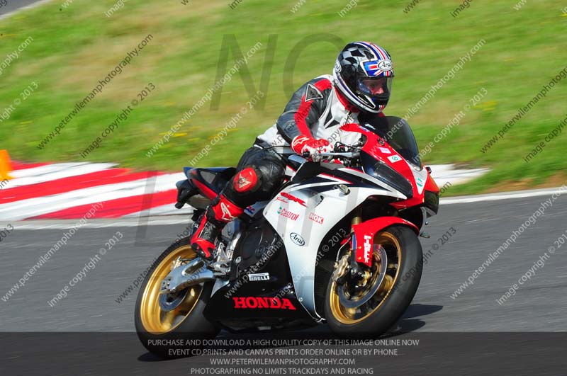 anglesey photographs;bedford no limits trackday;bedford trackday photographs;enduro digital images;event digital images;eventdigitalimages;no limits trackdays;peter wileman photography;racing digital images;trac mon;trackday digital images;trackday photos;ty croes