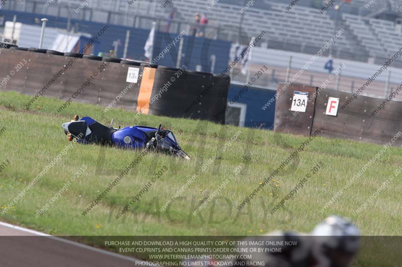 Rockingham no limits trackday;enduro digital images;event digital images;eventdigitalimages;no limits trackdays;peter wileman photography;racing digital images;rockingham raceway northamptonshire;rockingham trackday photographs;trackday digital images;trackday photos