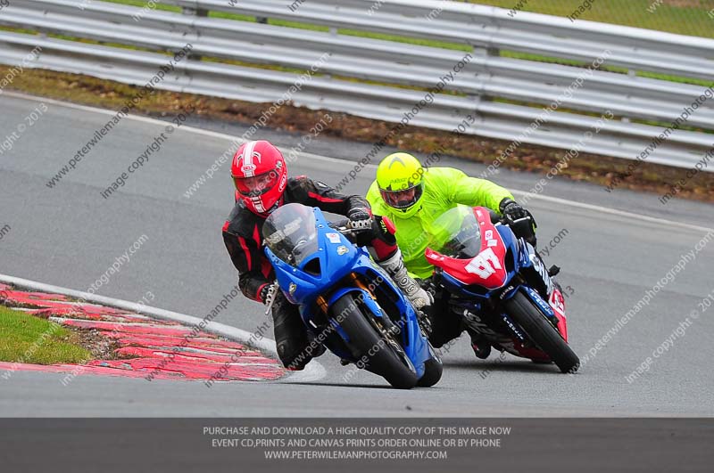 enduro digital images;event digital images;eventdigitalimages;no limits trackdays;oulton no limits trackday;oulton park cheshire;oulton trackday photographs;peter wileman photography;racing digital images;trackday digital images;trackday photos