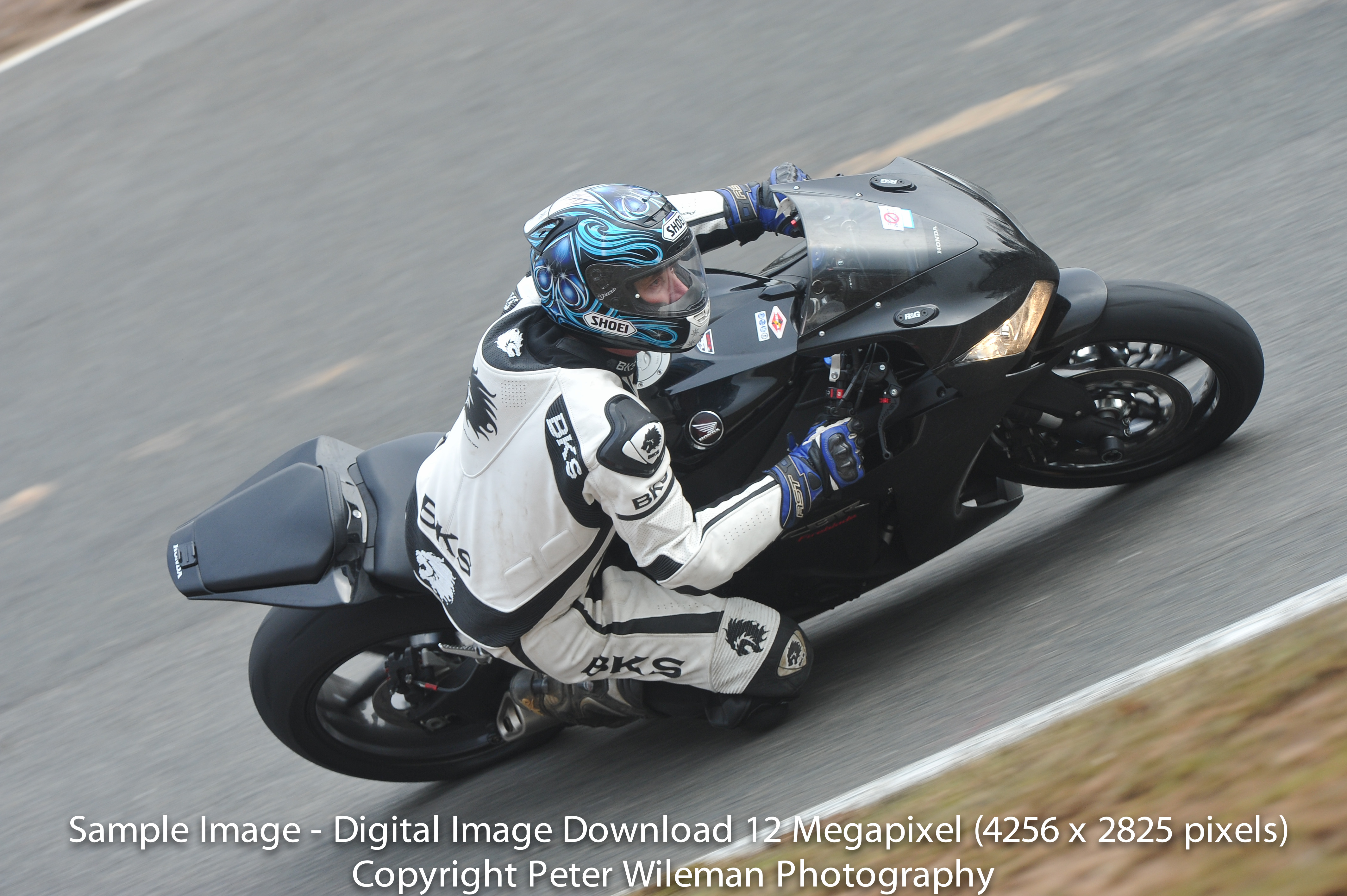 enduro digital images;event digital images;eventdigitalimages;no limits trackdays;oulton no limits trackday;oulton park cheshire;oulton trackday photographs;peter wileman photography;racing digital images;trackday digital images;trackday photos