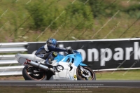 enduro-digital-images;event-digital-images;eventdigitalimages;no-limits-trackdays;oulton-no-limits-trackday;oulton-park-cheshire;oulton-trackday-photographs;peter-wileman-photography;racing-digital-images;trackday-digital-images;trackday-photos