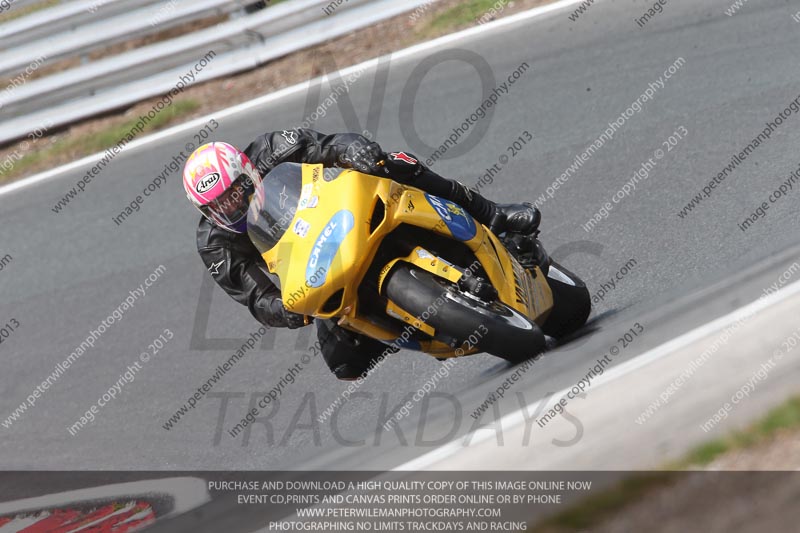 enduro digital images;event digital images;eventdigitalimages;no limits trackdays;oulton no limits trackday;oulton park cheshire;oulton trackday photographs;peter wileman photography;racing digital images;trackday digital images;trackday photos