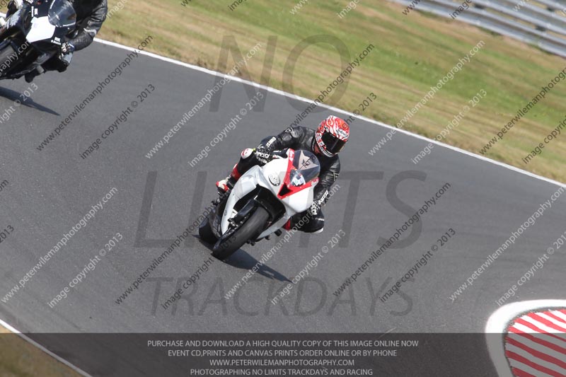 enduro digital images;event digital images;eventdigitalimages;no limits trackdays;oulton no limits trackday;oulton park cheshire;oulton trackday photographs;peter wileman photography;racing digital images;trackday digital images;trackday photos