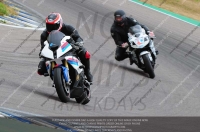 Rockingham-no-limits-trackday;enduro-digital-images;event-digital-images;eventdigitalimages;no-limits-trackdays;peter-wileman-photography;racing-digital-images;rockingham-raceway-northamptonshire;rockingham-trackday-photographs;trackday-digital-images;trackday-photos