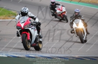 Rockingham-no-limits-trackday;enduro-digital-images;event-digital-images;eventdigitalimages;no-limits-trackdays;peter-wileman-photography;racing-digital-images;rockingham-raceway-northamptonshire;rockingham-trackday-photographs;trackday-digital-images;trackday-photos