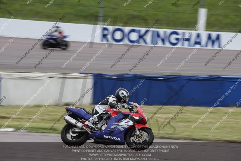 Rockingham no limits trackday;enduro digital images;event digital images;eventdigitalimages;no limits trackdays;peter wileman photography;racing digital images;rockingham raceway northamptonshire;rockingham trackday photographs;trackday digital images;trackday photos