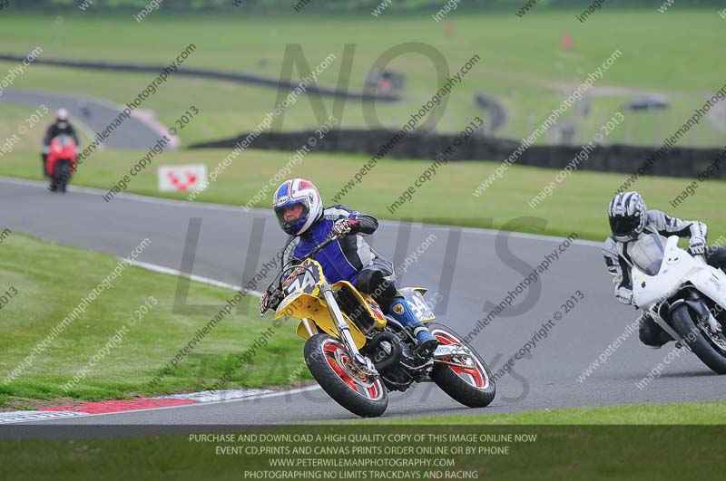 cadwell no limits trackday;cadwell park;cadwell park photographs;cadwell trackday photographs;enduro digital images;event digital images;eventdigitalimages;no limits trackdays;peter wileman photography;racing digital images;trackday digital images;trackday photos