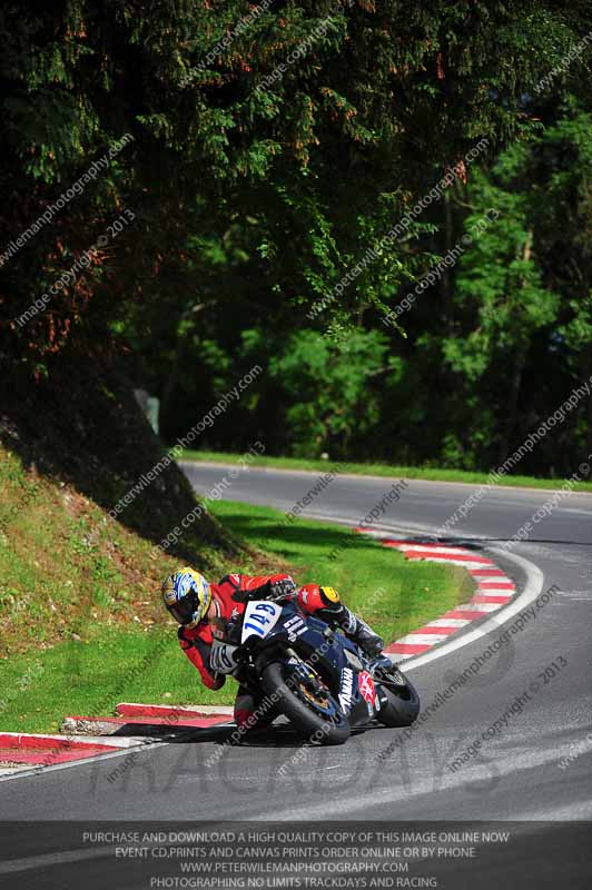 cadwell no limits trackday;cadwell park;cadwell park photographs;cadwell trackday photographs;enduro digital images;event digital images;eventdigitalimages;no limits trackdays;peter wileman photography;racing digital images;trackday digital images;trackday photos