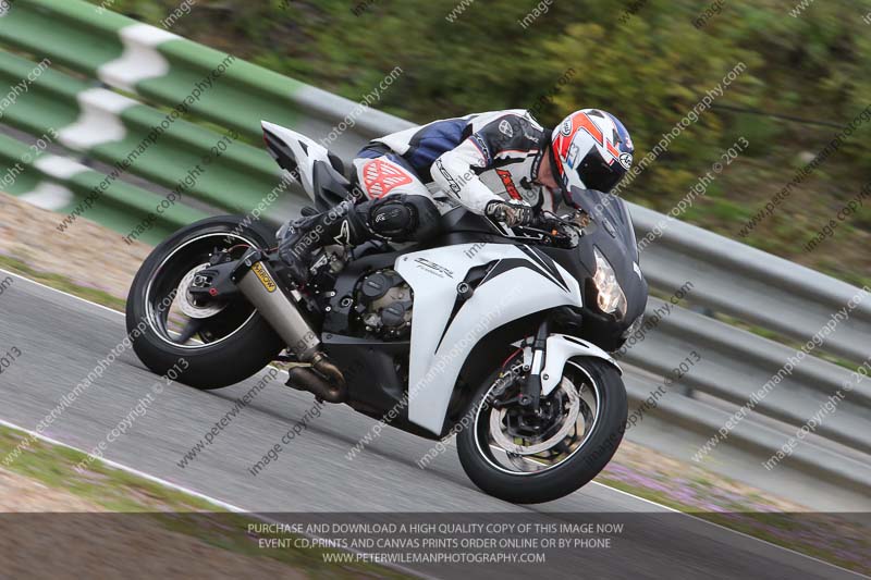 jerez;motorbikes;no limits;nov 2012;peter wileman photography;spain;trackday;trackday digital images