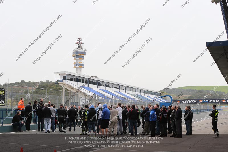 jerez;motorbikes;no limits;nov 2012;peter wileman photography;spain;trackday;trackday digital images