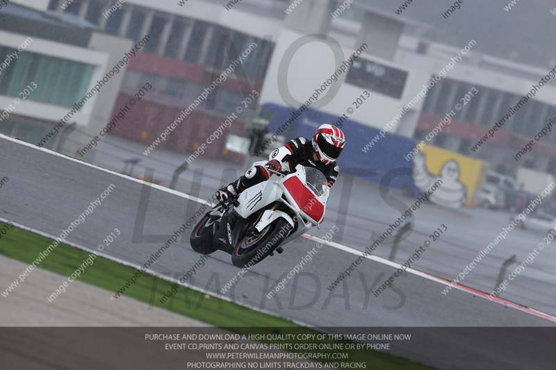 march 2010;motorbikes;no limits;peter wileman photography;portimao;portugal;trackday;trackday digital images