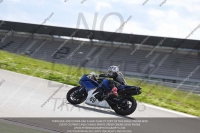 march-2010;motorbikes;no-limits;peter-wileman-photography;portimao;portugal;trackday;trackday-digital-images