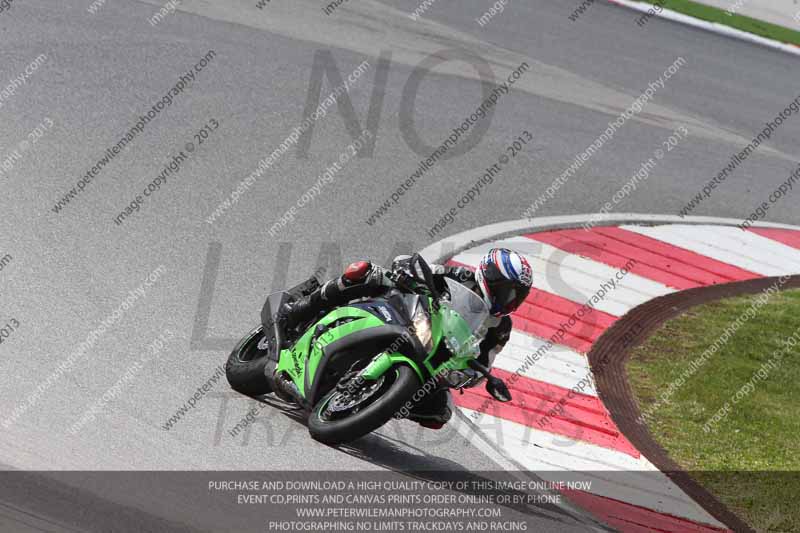 march 2010;motorbikes;no limits;peter wileman photography;portimao;portugal;trackday;trackday digital images