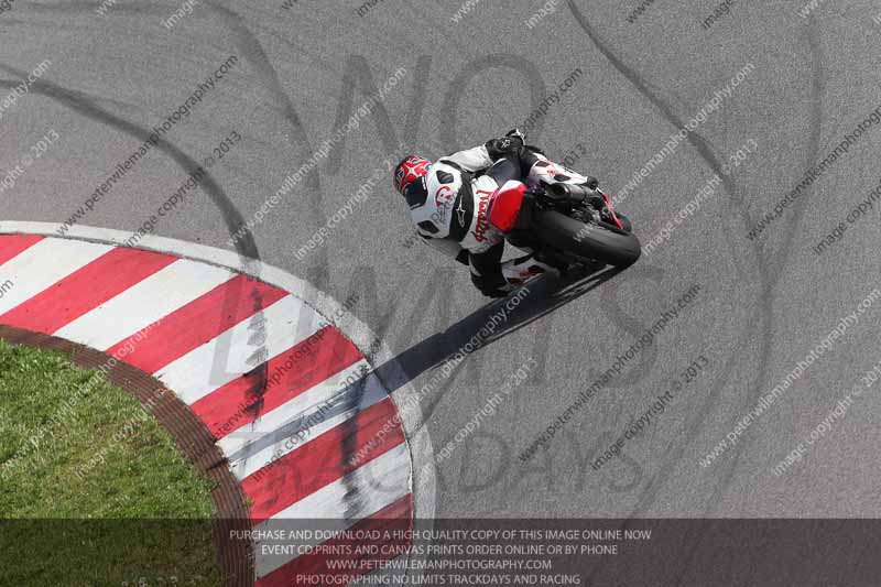 march 2010;motorbikes;no limits;peter wileman photography;portimao;portugal;trackday;trackday digital images