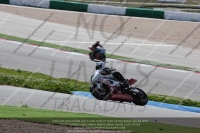 march-2010;motorbikes;no-limits;peter-wileman-photography;portimao;portugal;trackday;trackday-digital-images