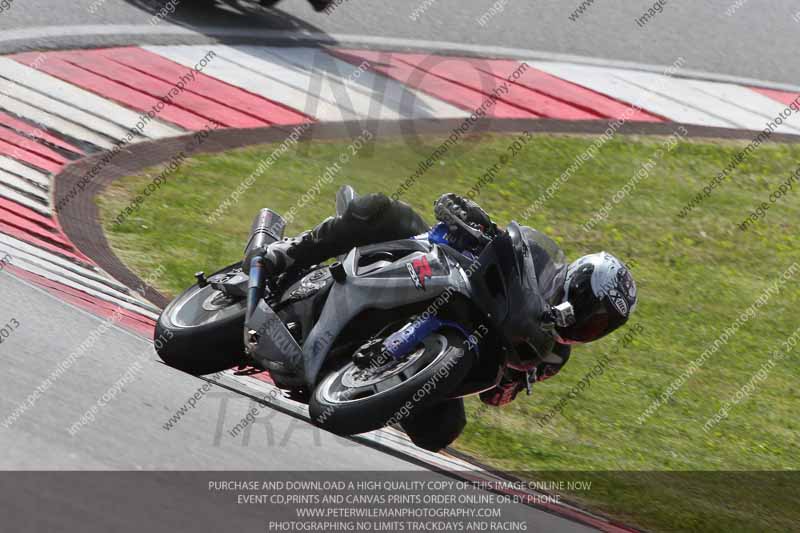 march 2010;motorbikes;no limits;peter wileman photography;portimao;portugal;trackday;trackday digital images