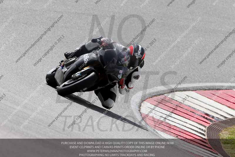 march 2010;motorbikes;no limits;peter wileman photography;portimao;portugal;trackday;trackday digital images