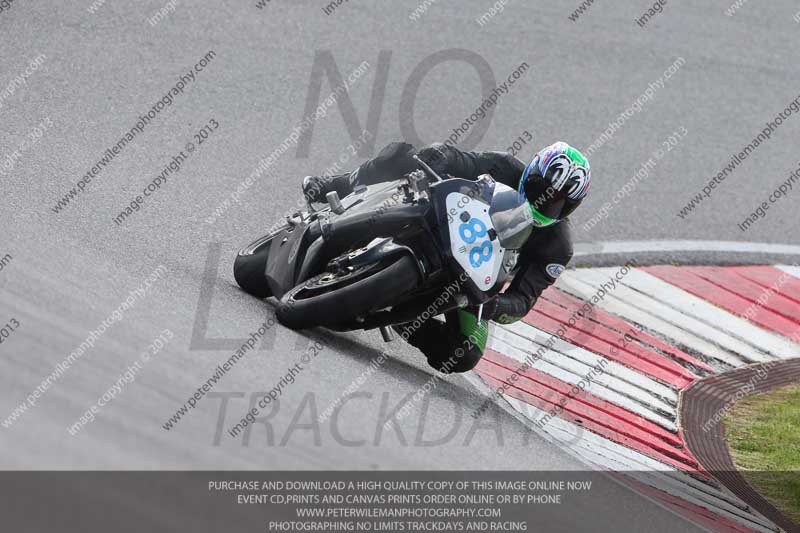 march 2010;motorbikes;no limits;peter wileman photography;portimao;portugal;trackday;trackday digital images