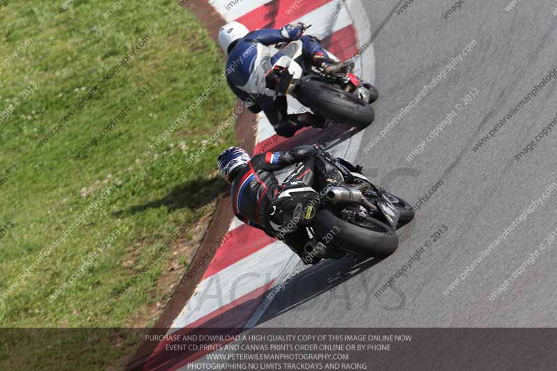 march 2010;motorbikes;no limits;peter wileman photography;portimao;portugal;trackday;trackday digital images