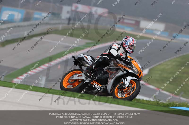 march 2010;motorbikes;no limits;peter wileman photography;portimao;portugal;trackday;trackday digital images