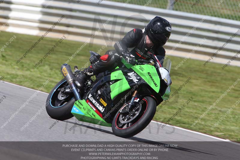 march 2010;motorbikes;no limits;peter wileman photography;portimao;portugal;trackday;trackday digital images