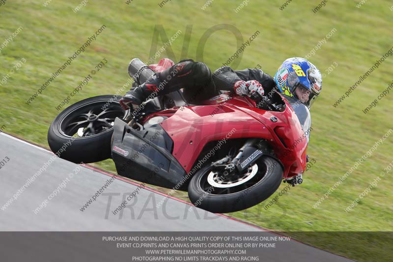 march 2010;motorbikes;no limits;peter wileman photography;portimao;portugal;trackday;trackday digital images