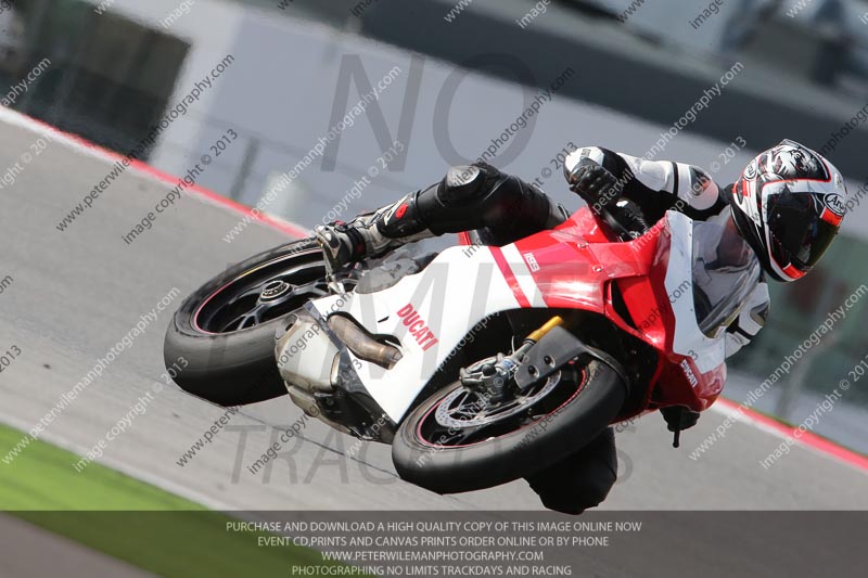 march 2010;motorbikes;no limits;peter wileman photography;portimao;portugal;trackday;trackday digital images