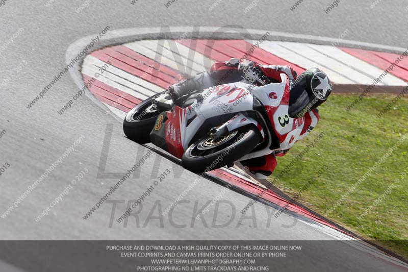 march 2010;motorbikes;no limits;peter wileman photography;portimao;portugal;trackday;trackday digital images