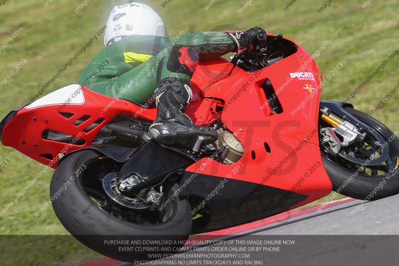 march 2010;motorbikes;no limits;peter wileman photography;portimao;portugal;trackday;trackday digital images