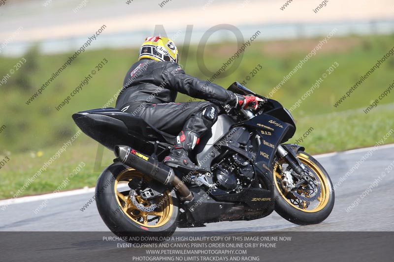 march 2010;motorbikes;no limits;peter wileman photography;portimao;portugal;trackday;trackday digital images