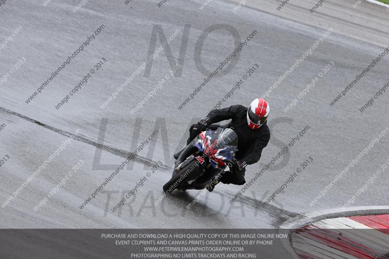 march 2010;motorbikes;no limits;peter wileman photography;portimao;portugal;trackday;trackday digital images