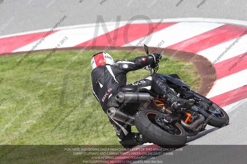 march 2010;motorbikes;no limits;peter wileman photography;portimao;portugal;trackday;trackday digital images