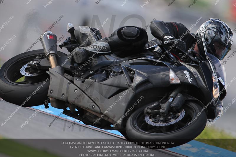 march 2010;motorbikes;no limits;peter wileman photography;portimao;portugal;trackday;trackday digital images