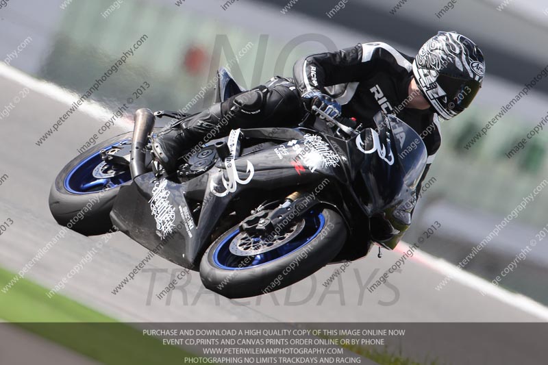 march 2010;motorbikes;no limits;peter wileman photography;portimao;portugal;trackday;trackday digital images