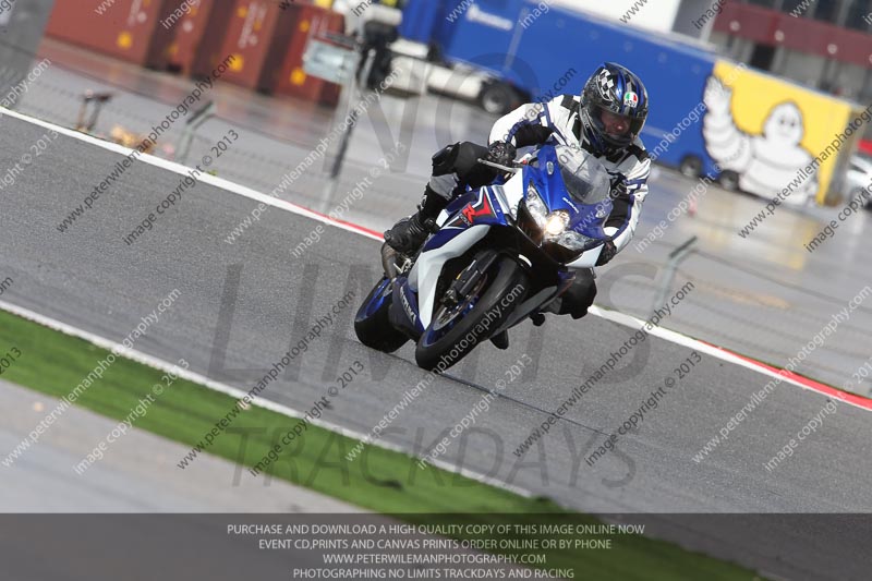 march 2010;motorbikes;no limits;peter wileman photography;portimao;portugal;trackday;trackday digital images