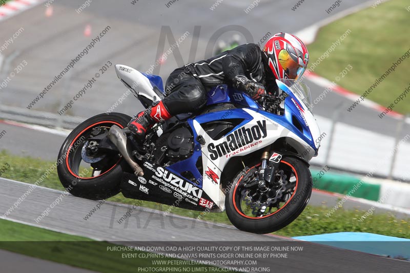 march 2010;motorbikes;no limits;peter wileman photography;portimao;portugal;trackday;trackday digital images