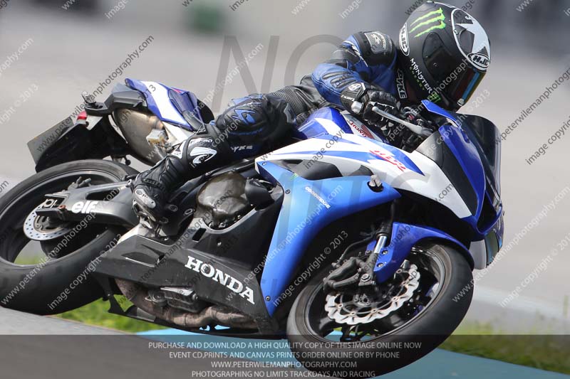 march 2010;motorbikes;no limits;peter wileman photography;portimao;portugal;trackday;trackday digital images