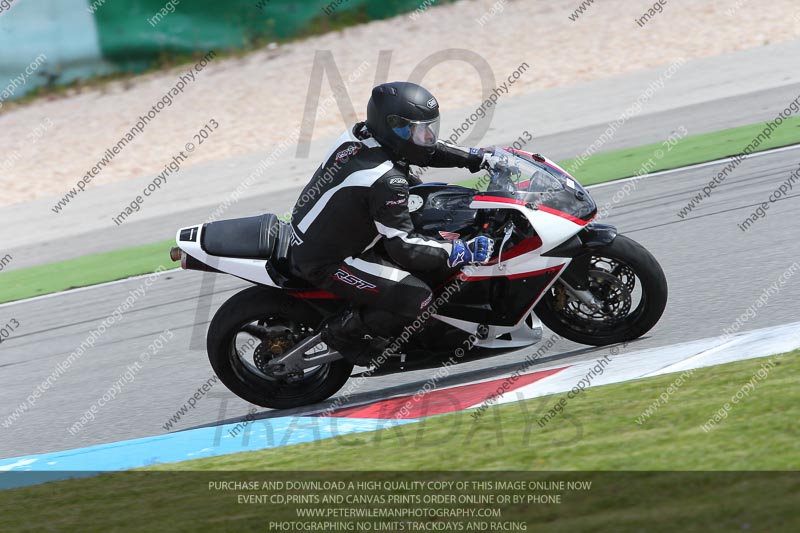 march 2010;motorbikes;no limits;peter wileman photography;portimao;portugal;trackday;trackday digital images