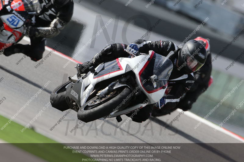 march 2010;motorbikes;no limits;peter wileman photography;portimao;portugal;trackday;trackday digital images