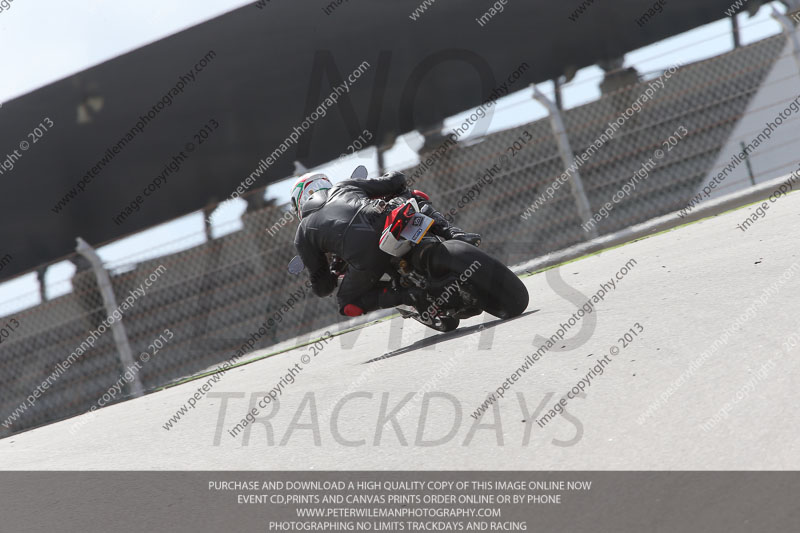 march 2010;motorbikes;no limits;peter wileman photography;portimao;portugal;trackday;trackday digital images