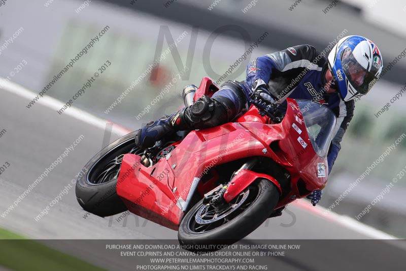 march 2010;motorbikes;no limits;peter wileman photography;portimao;portugal;trackday;trackday digital images