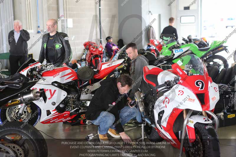 march 2010;motorbikes;no limits;peter wileman photography;portimao;portugal;trackday;trackday digital images