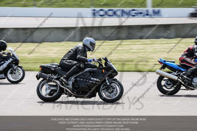 Rockingham no limits trackday;enduro digital images;event digital images;eventdigitalimages;no limits trackdays;peter wileman photography;racing digital images;rockingham raceway northamptonshire;rockingham trackday photographs;trackday digital images;trackday photos