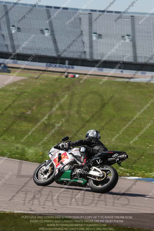 Rockingham no limits trackday;enduro digital images;event digital images;eventdigitalimages;no limits trackdays;peter wileman photography;racing digital images;rockingham raceway northamptonshire;rockingham trackday photographs;trackday digital images;trackday photos