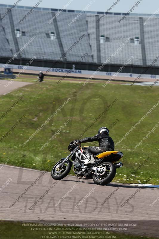 Rockingham no limits trackday;enduro digital images;event digital images;eventdigitalimages;no limits trackdays;peter wileman photography;racing digital images;rockingham raceway northamptonshire;rockingham trackday photographs;trackday digital images;trackday photos